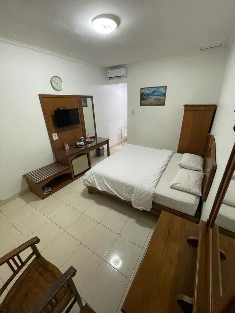 Hotel Besar Purwokerto Buitenkant foto